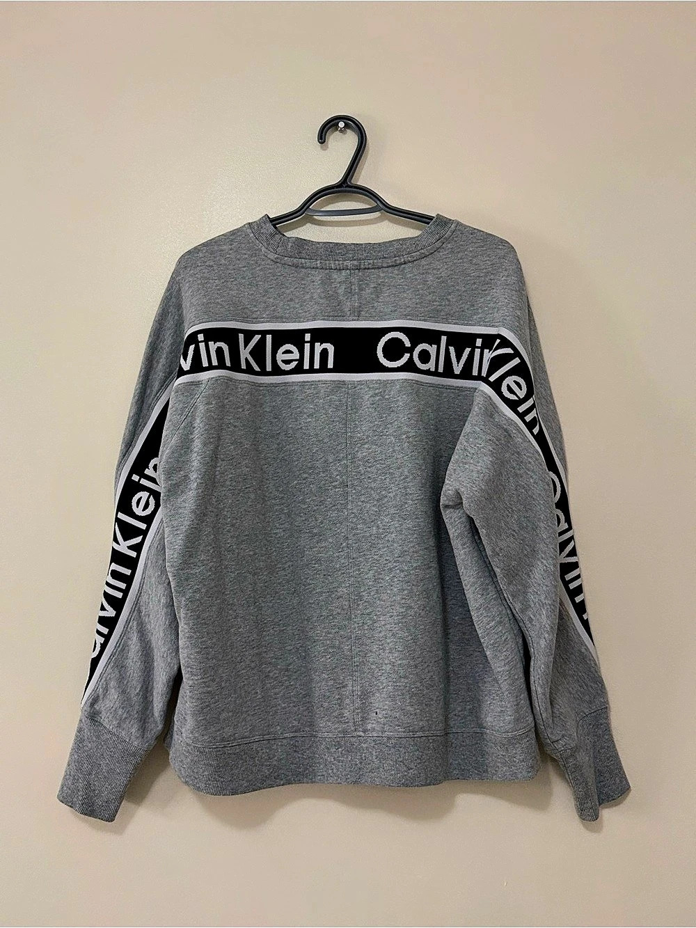 Calvin Klein Logo Tape Sweatshirt Gray
